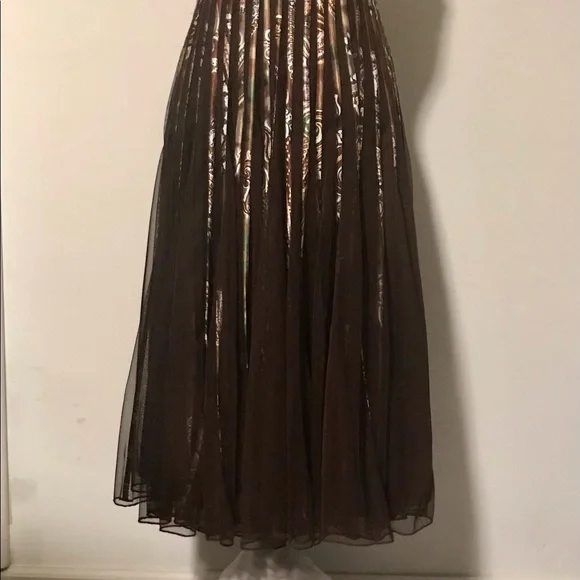 Stunning Cache Midi Dress - Picture 4 of 15